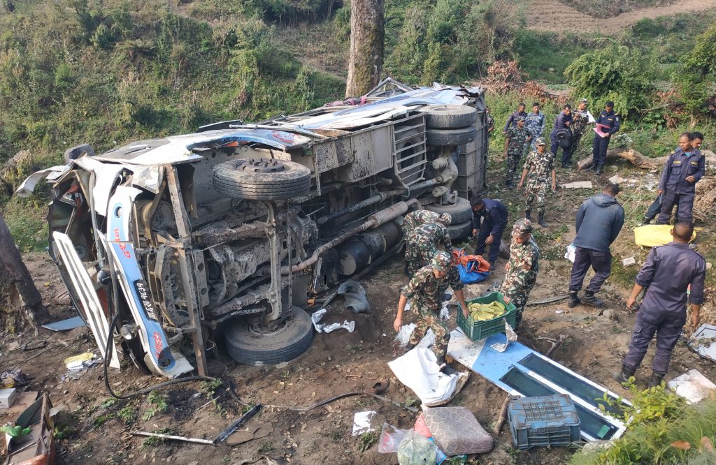 High accident in Baitadi 11 injured, 2 in critical condition High accident in Baitadi 11 injured, 2 in critical condition