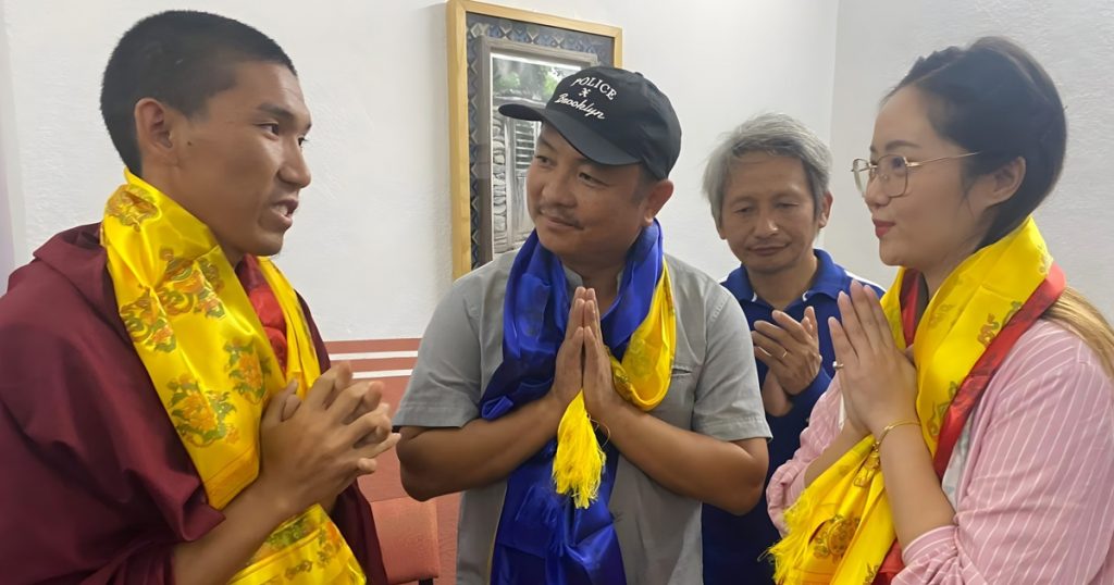 Actress Miruna magar and Phurpa lama agree, both apologize to each other. Actress Miruna magar and Phurpa lama agree, both apologize to each other.